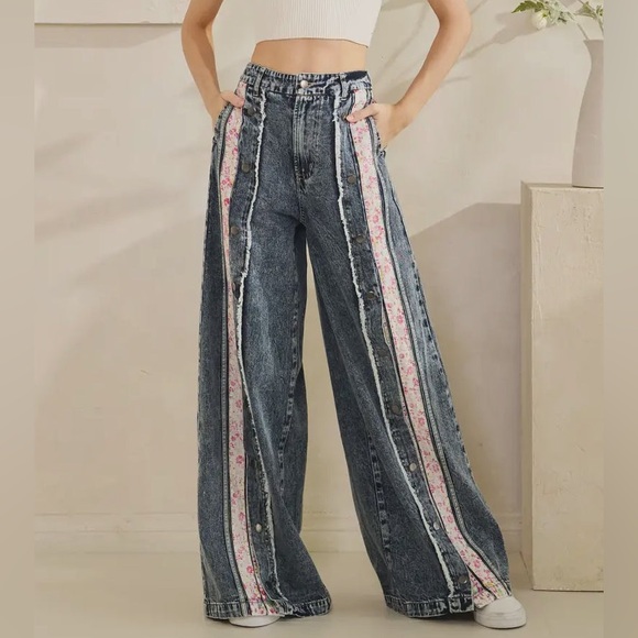 Oli & Hali Denim - Oli & Hali Denim Floral Wide Leg Jeans